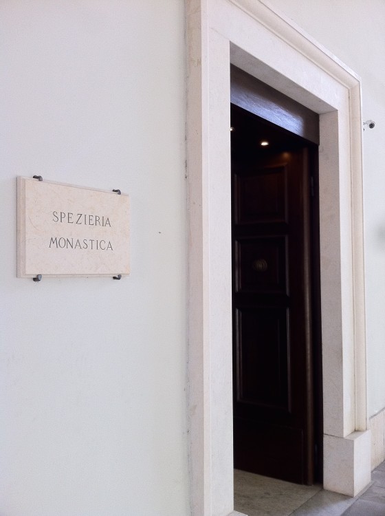 The shop! The Spezieria Monastica.